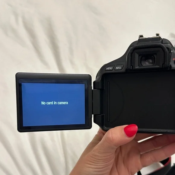 Canon EOS rebel T3i camera - Picture 5 of 9